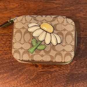 Coach Daisy Coin & Card Holder